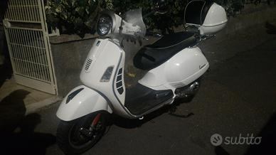 Piaggio Vespa 300 GTS - 2008
