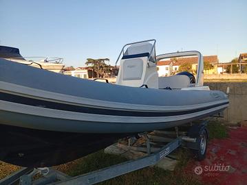 Gommone Led 590 con Mercury 150