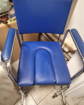 Sedia a rotelle da interno