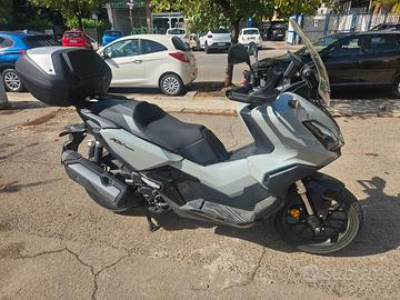 Honda adv350 Perfetto ancora in garanzia