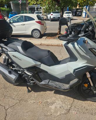 Honda adv350 Perfetto ancora in garanzia