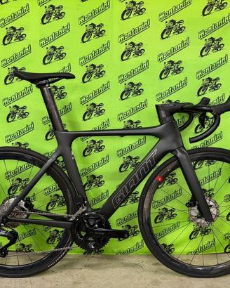 BICI STRADA GIANT PROPEL ADVANCED 105 DI2 USATA