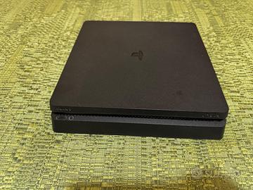 PS4 slim