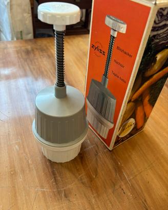 Tritatutto Zyliss manuale vintage 1970