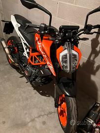 KTM duke 390