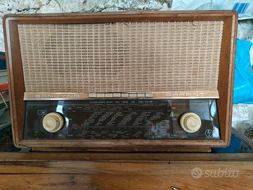 Radio d'epoca sondyna Garant E6100