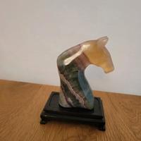 Scultura cavallo in pietra dura