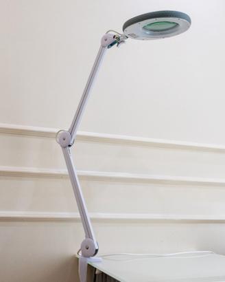 Lampada Professionale con Lente d'Ingrandimento a