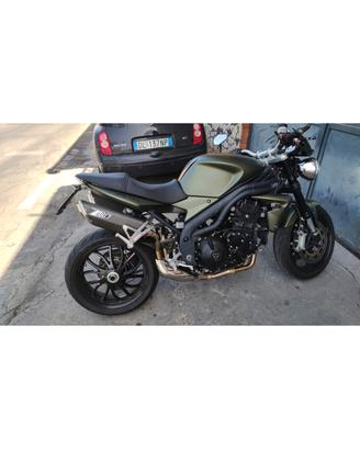 moto Triumph Speed triple 1050