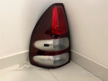 Fanale Post. SX. Land Cruiser Prado 81561-60621