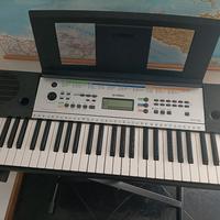 PIANOLA YAMAHA YPT-255 CON CAVALLETTO