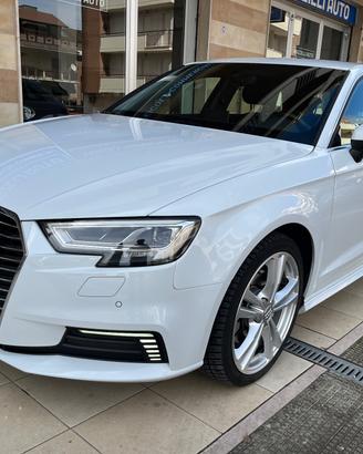 Audi A3 SPB 40 e-tron S tronic Admired