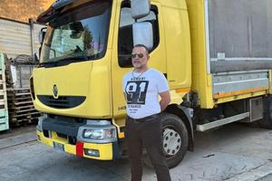 Autocarro telonato Renault midlum
