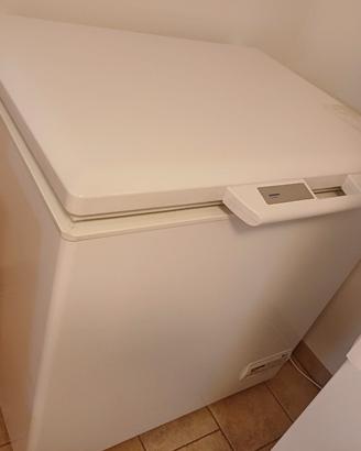 Congelatore a pozzetto 