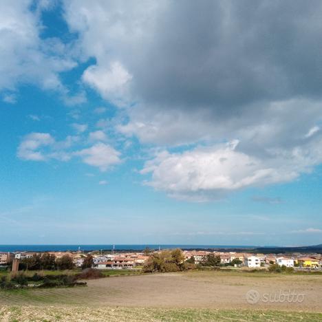 Podere vista mare con fabbricati