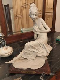 Scultura in porcellana biscuit anni 90