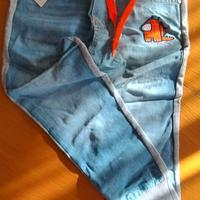 Pantalone in jeans morbido, nuovo con cartellino.