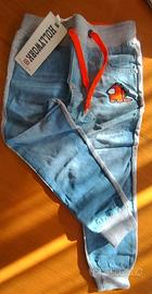 Pantalone in jeans morbido, nuovo con cartellino.