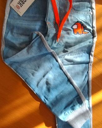 Pantalone in jeans morbido, nuovo con cartellino.