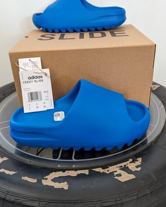 Adidas Yeezy slide