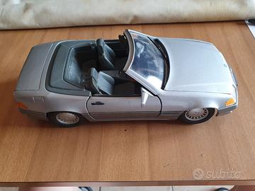 MERCEDES 500 SL 1989 1/18 MAISTO ;