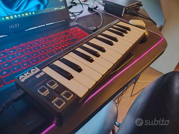 Tastiera midi akai LPK25