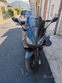 Yamaha T max iron max ABS