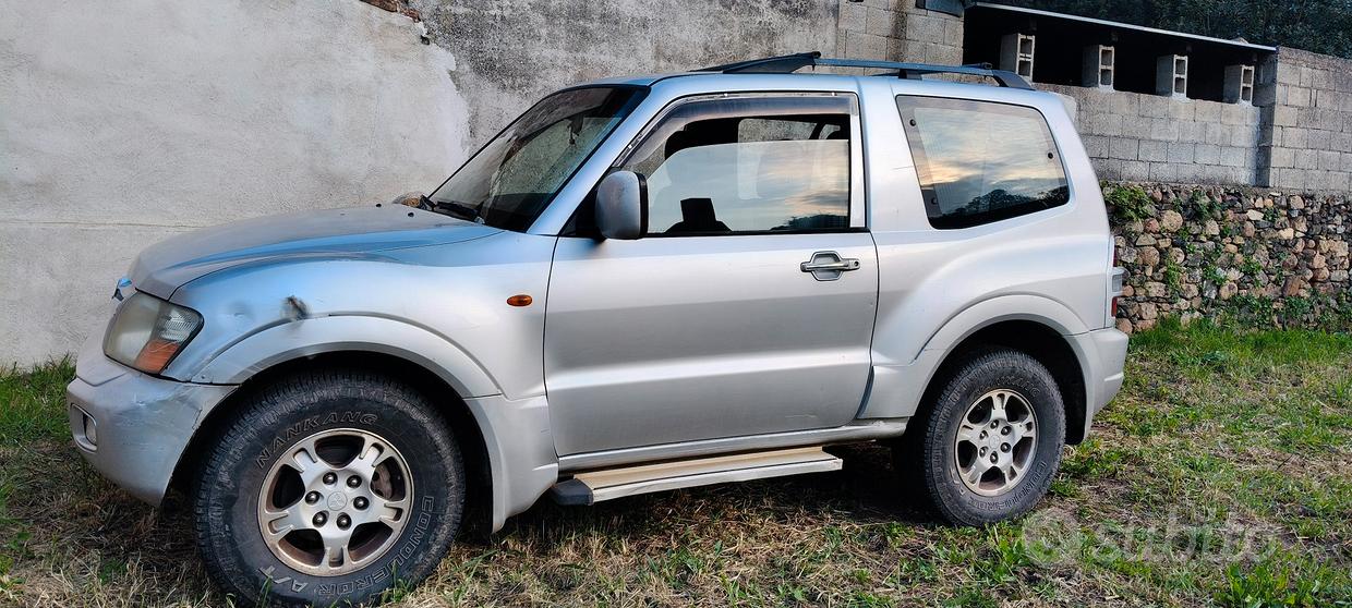 MITSUBISHI Pajero (2000-2007)