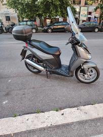 scooter Aprilia sport city 200 del 2005