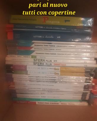 libri per la 1ª media pari al nuovo, con copertine