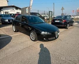 Alfa Romeo 147 1.9 JTD (120) 5 porte Distinctive