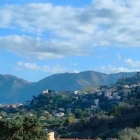 BAIDA: Ampio trivani ristrutturato e panoramico