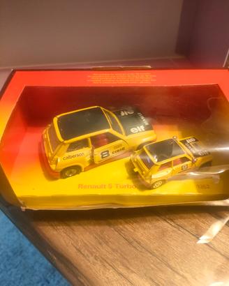 Corgi 1352 Renault 5 Turbo Twin Set Vintage