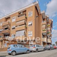 Appartamento Via Menandro, 10, 00125, Roma