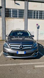 Mercedes Benz   B. Benzina-Metano