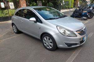 Opel Corsa 1.2 80CV 3 porte GPL-TECH Edition gomme