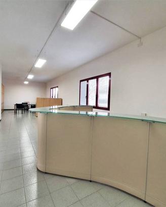 Immobile di 108 m² con 2 locali a Torri di Quartes