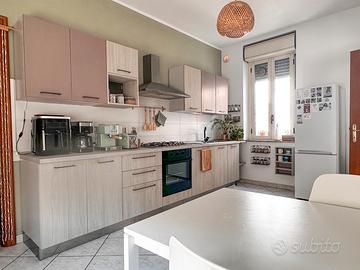 Cucina lineare completa 3,65 m color legno chiaro