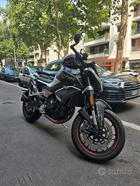 CFMOTO 800NK ADVANCED 