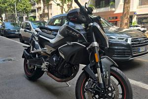 CFMOTO 800NK ADVANCED 