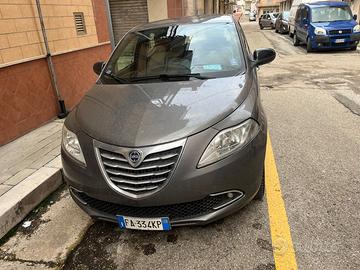 Lancia Ypsilon 30 th anniversario