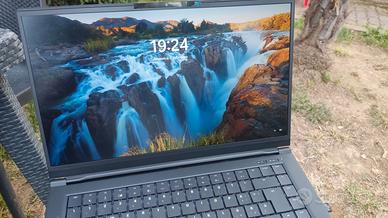 Laptop XMG Fusion 15 XFU15L19 - usato come nuovo