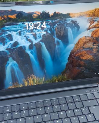 Laptop XMG Fusion 15 XFU15L19 - usato come nuovo