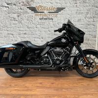 Harley Davidson 114 Street Glide Special