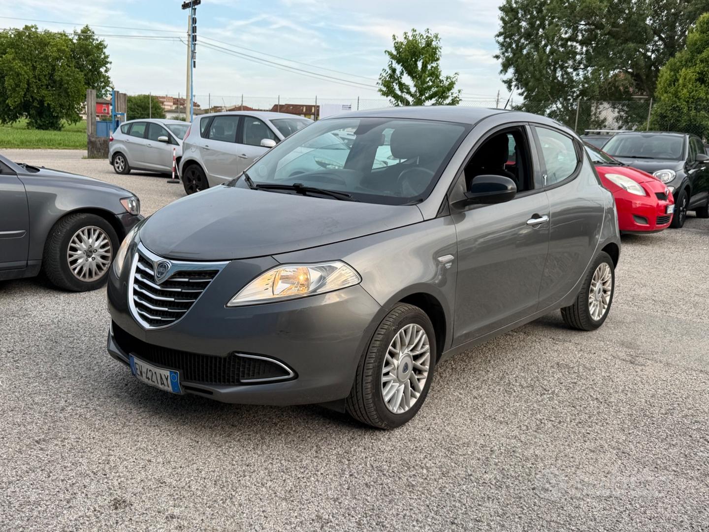 Lancia Ypsilon 2014 photo 4