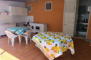 Villa autonoma con giardino parcheggio vicino mare