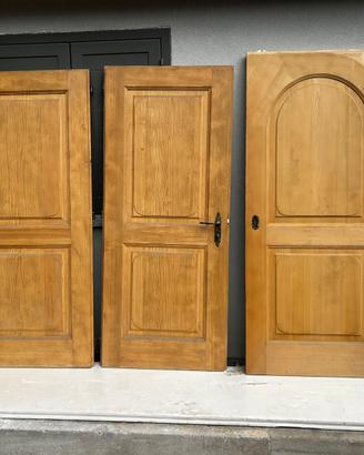 Porte in legno massiccio stile chalet