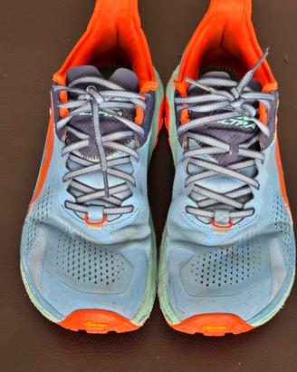 Scarpe altra