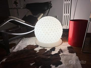 LAMPADA GLOBULARE IN PLASTICA DA INTERNI O ESTERNI