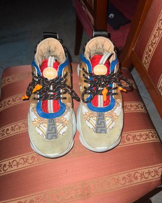 Versace chain reaction